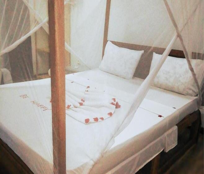 تختخواب و صبحانه Ondo House