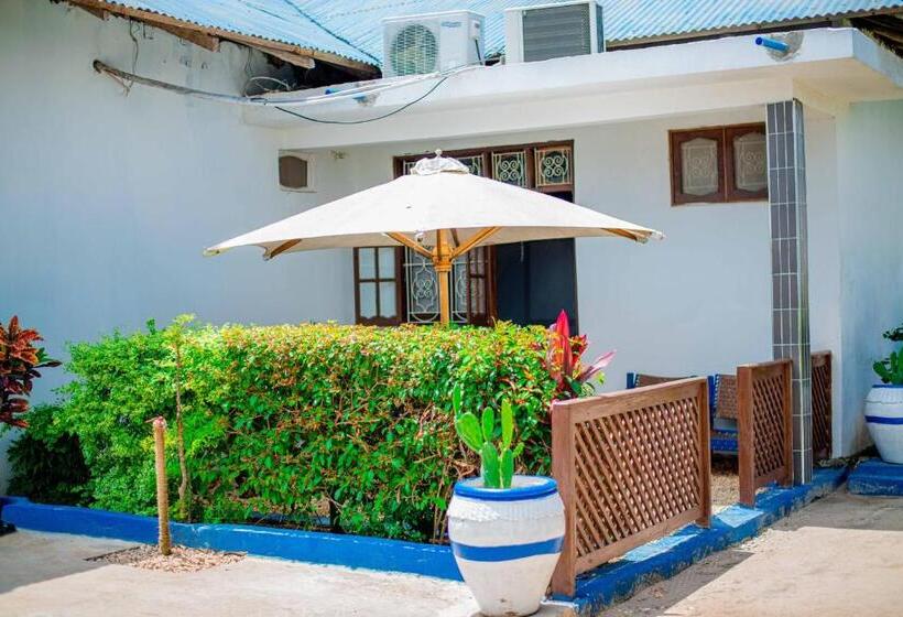 تختخواب و صبحانه Ondo House