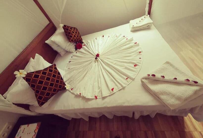 تختخواب و صبحانه Ondo House