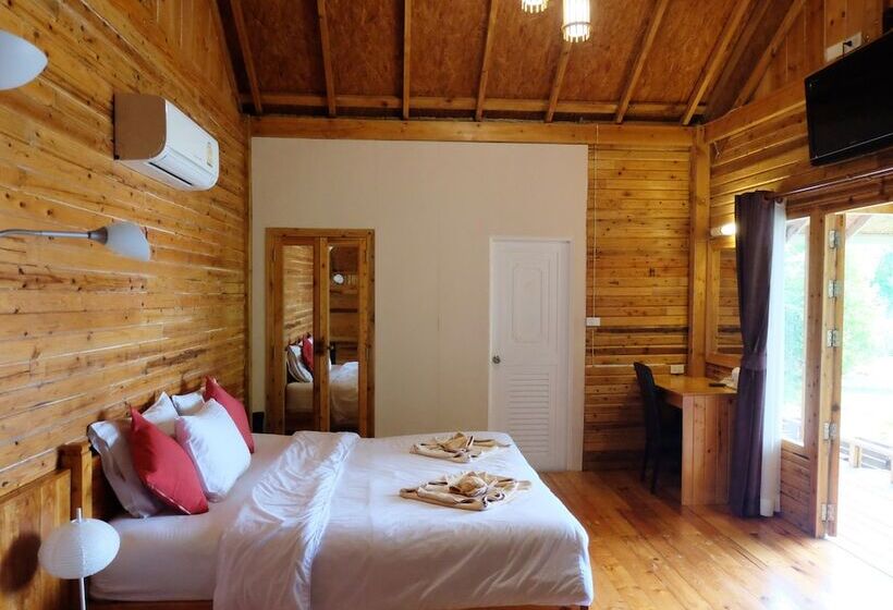 هتل A Na Lay Resort Koh Kood