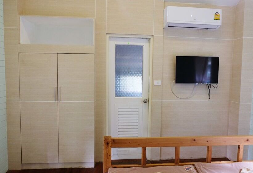 هتل A Na Lay Resort Koh Kood