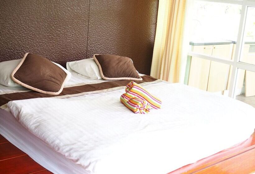 هتل Baan Tonmai Resort