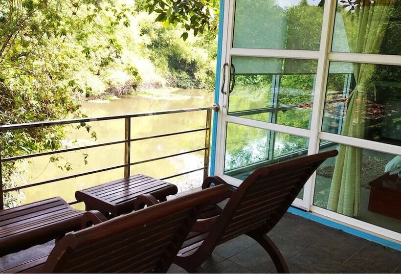 هتل Baan Tonmai Resort