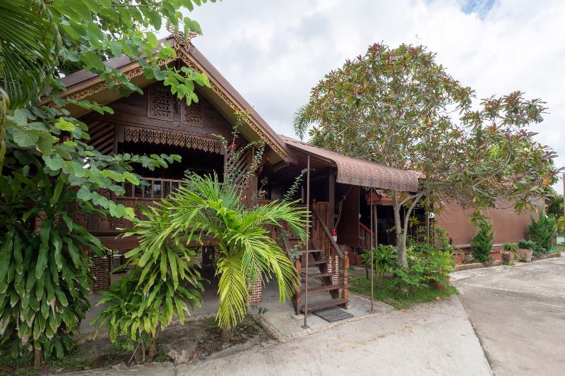هتل Ban Suan Mee Sakul Resort
