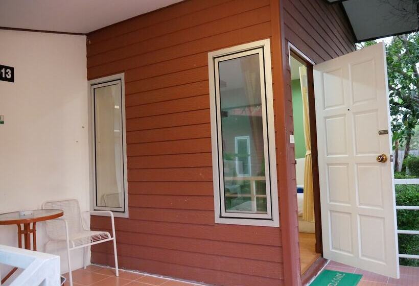 هتل Buriram Siri Resort