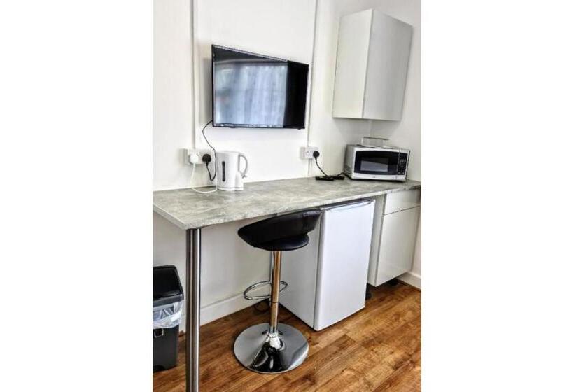 모텔 Aparthotel Hathern
