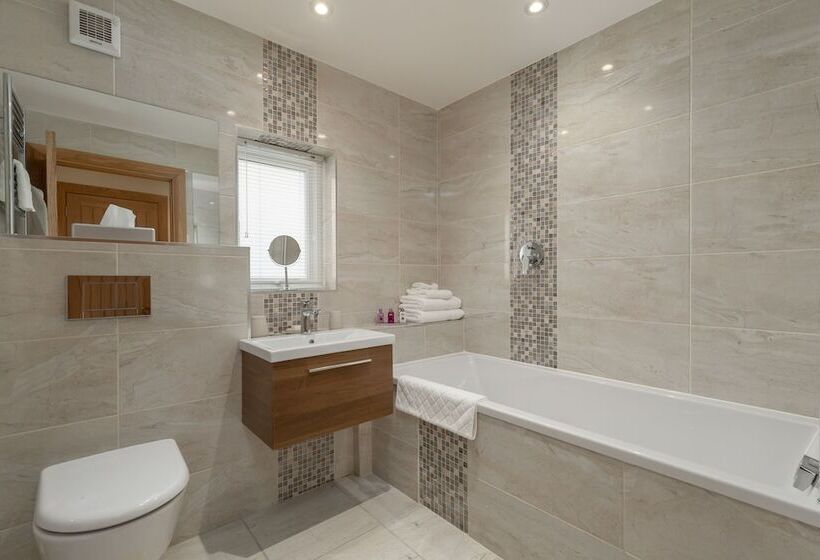 The Queens View Luxury B&b