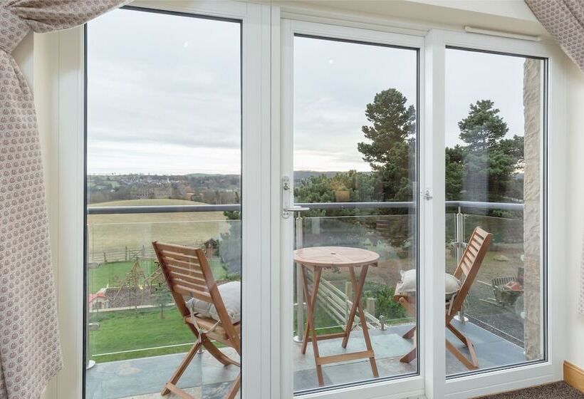 The Queens View Luxury B&b