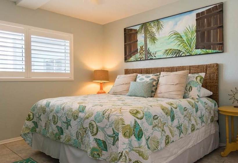 Am Beach Place Unit 3