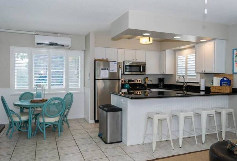 Am Beach Place Unit 3