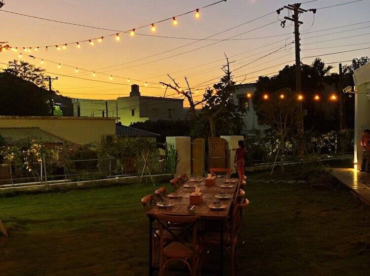 تختخواب و صبحانه Mooning The Hill