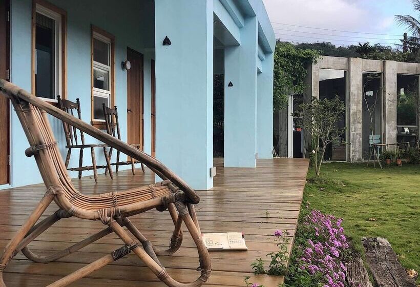 تختخواب و صبحانه Mooning The Hill