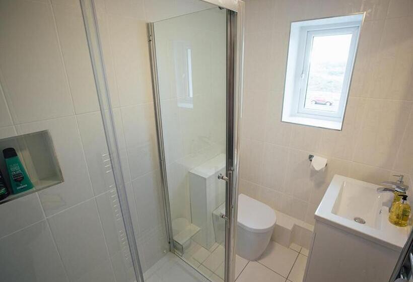 住宿加早餐  The Townhouse