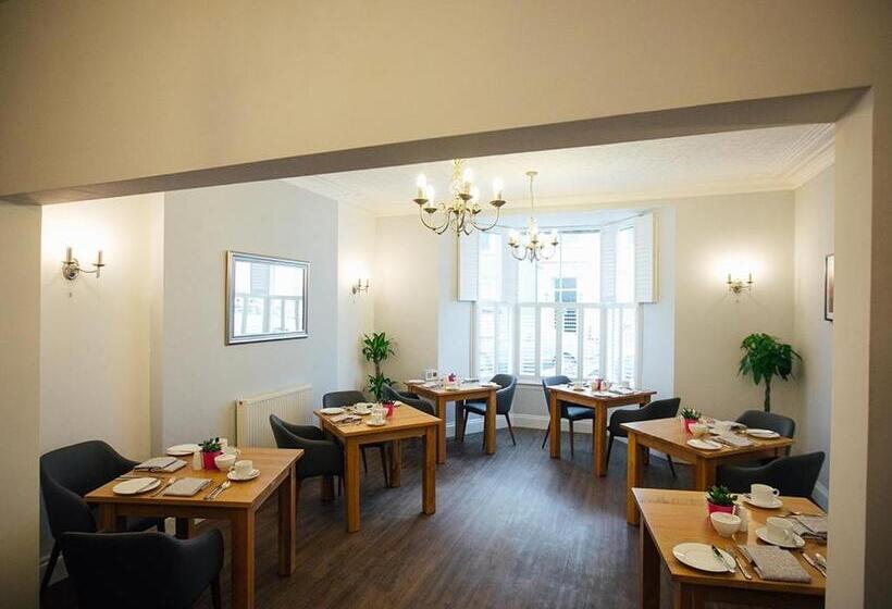 민박 The Townhouse