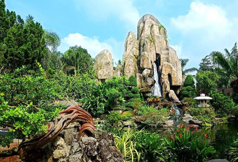هتل Mango Garden Resort