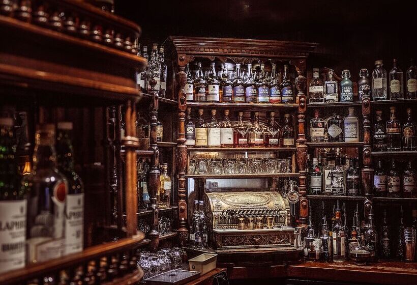 فندق The George