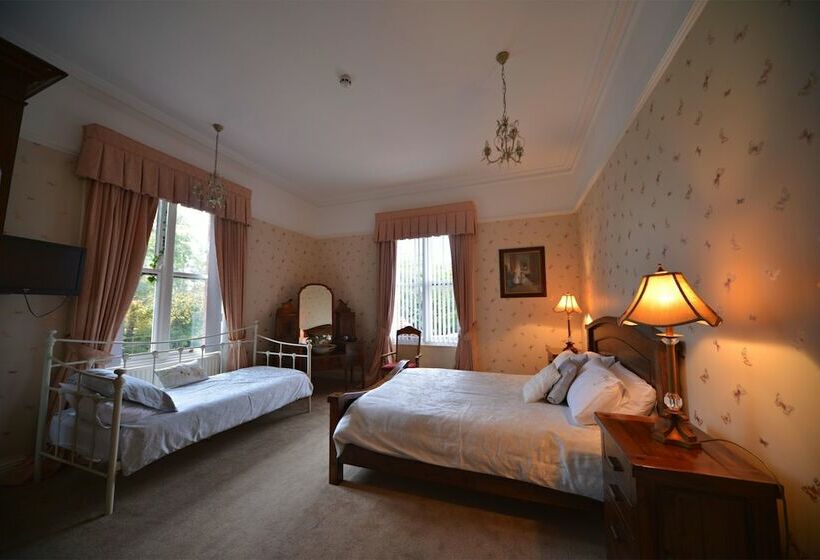 پانسیون Glenmore Manor Guesthouse