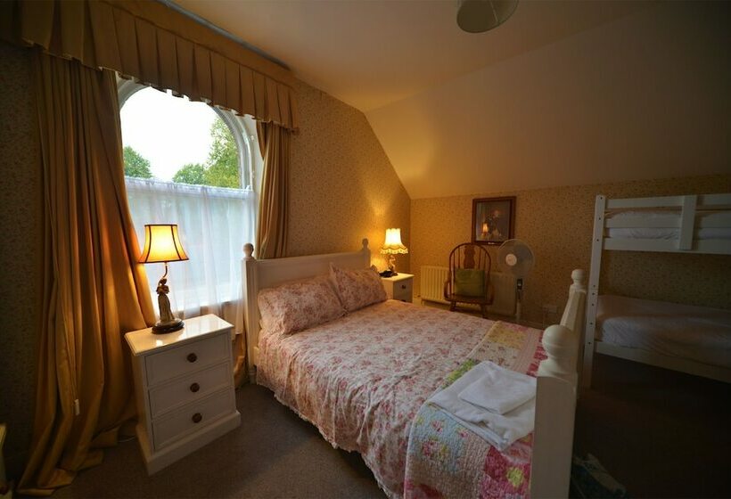 پانسیون Glenmore Manor Guesthouse