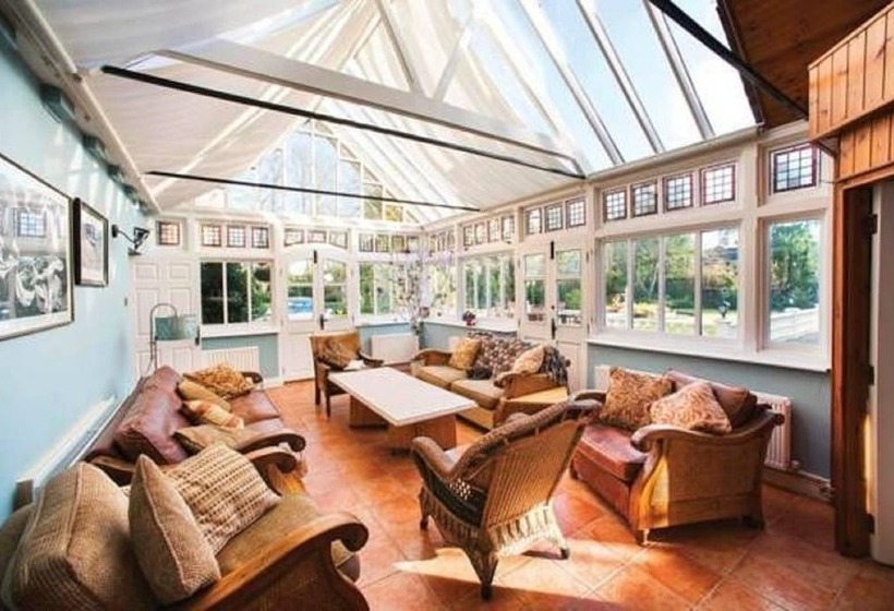 پانسیون Glenmore Manor Guesthouse