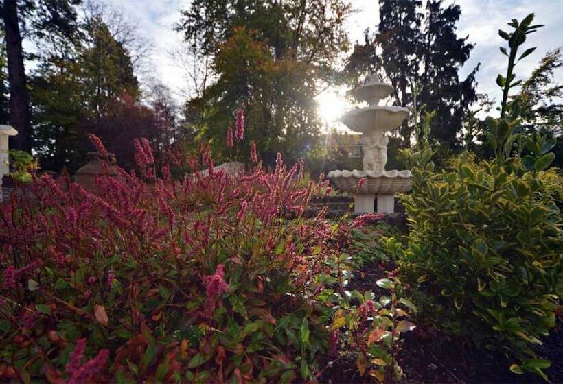 پانسیون Glenmore Manor Guesthouse
