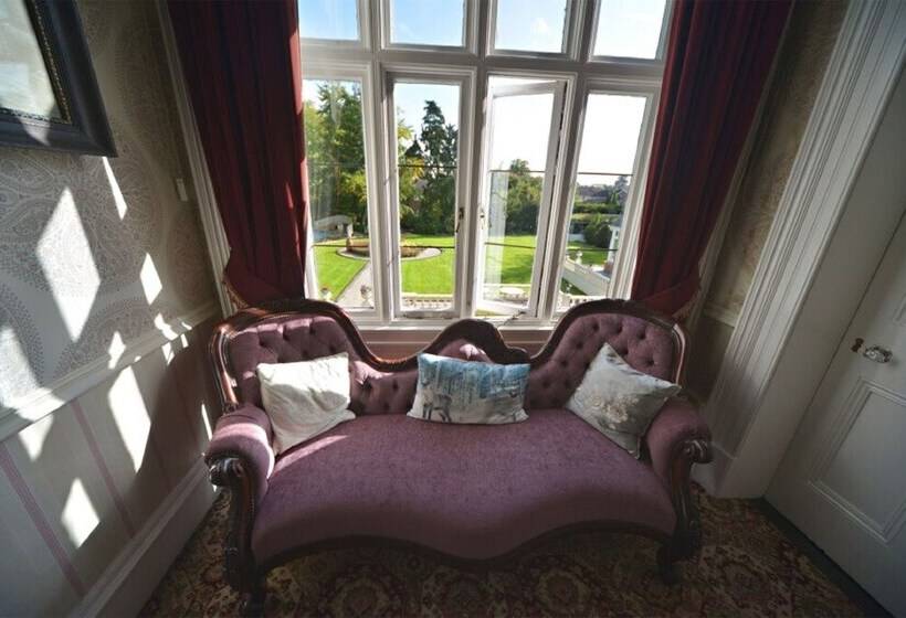 پانسیون Glenmore Manor Guesthouse