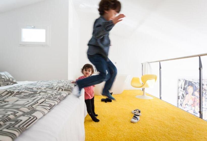 پانسیون Maison Du Collectionneur