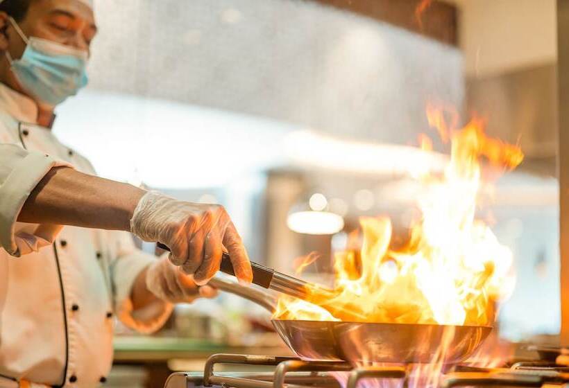 Fotos del hotel Crowne Plaza Hotel Riyadh Minhal, An Ihg:  14 Fotos del hotel Crowne Plaza Hotel Riyadh Minhal, An Ihg:  14