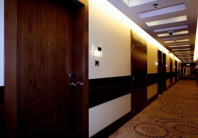 Fotos del hotel Crowne Plaza Hotel Riyadh Minhal, An Ihg:  74 Fotos del hotel Crowne Plaza Hotel Riyadh Minhal, An Ihg:  74