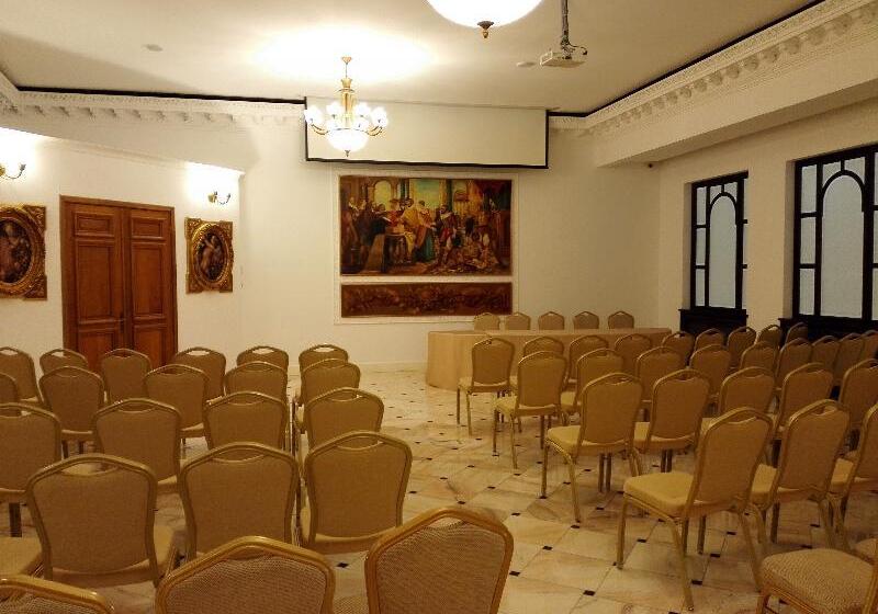 Fotos del hotel Capitol:  5