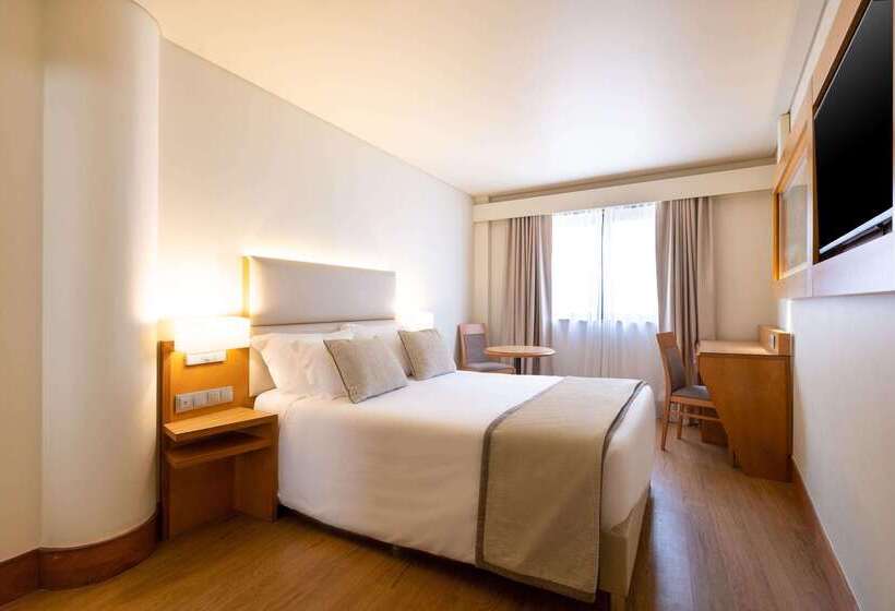 هتل Comfort Inn Ponta Delgada