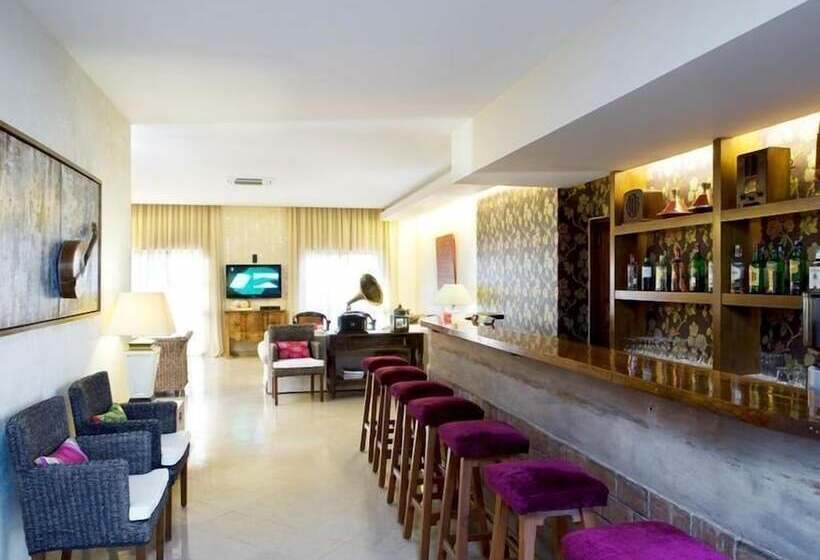 Fotos del hotel Parque Das Laranjeiras:  13