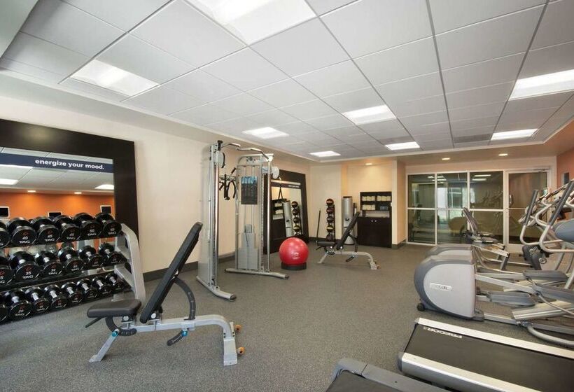 استراحتگاه Hampton Inn & Suites San Juan