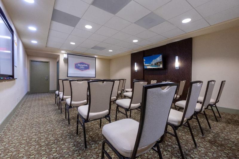 استراحتگاه Hampton Inn & Suites San Juan