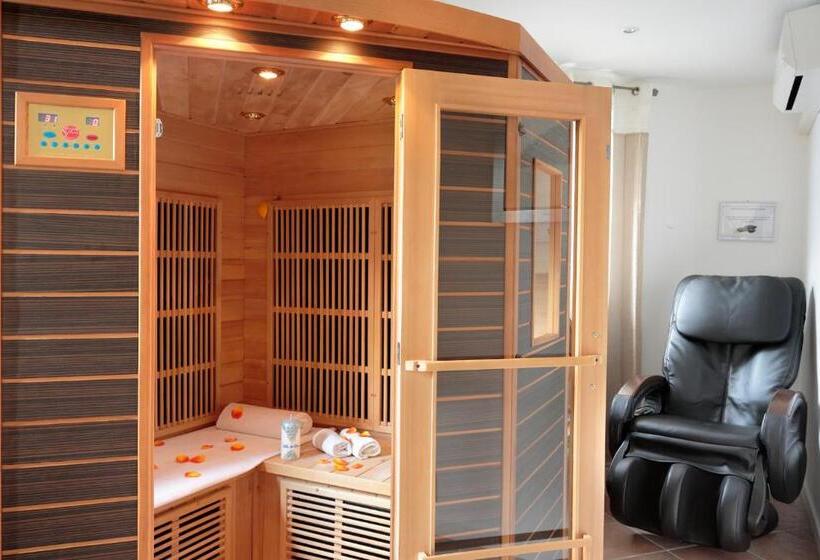 تختخواب و صبحانه La Villa Des Sens