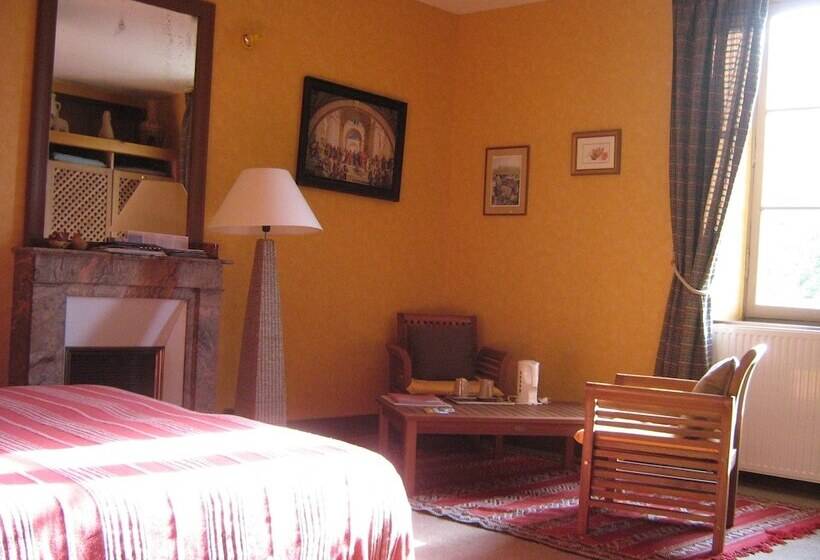 Bed and Breakfast Manoir De Suguensou