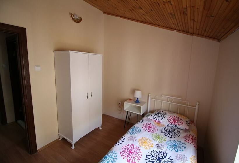 Deeps Hostel Eskişehir