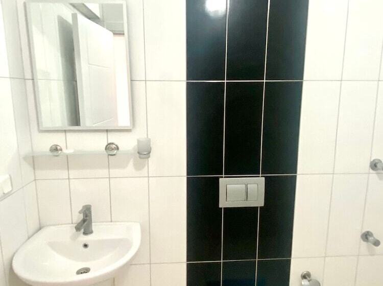 Dinc Otel
