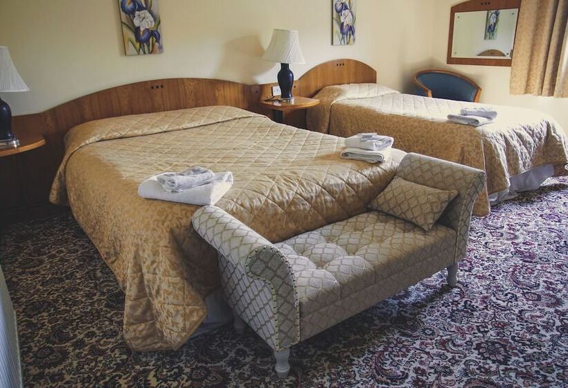 פונדק Abbey Grange