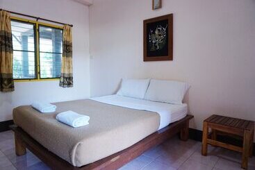 هتل Ban Poh Garden House