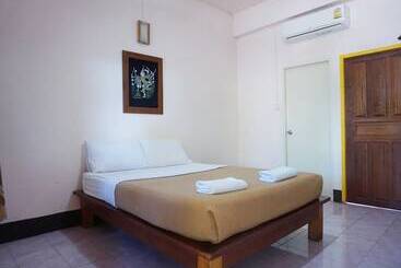 هتل Ban Poh Garden House