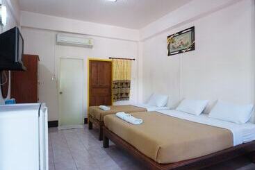 هتل Ban Poh Garden House
