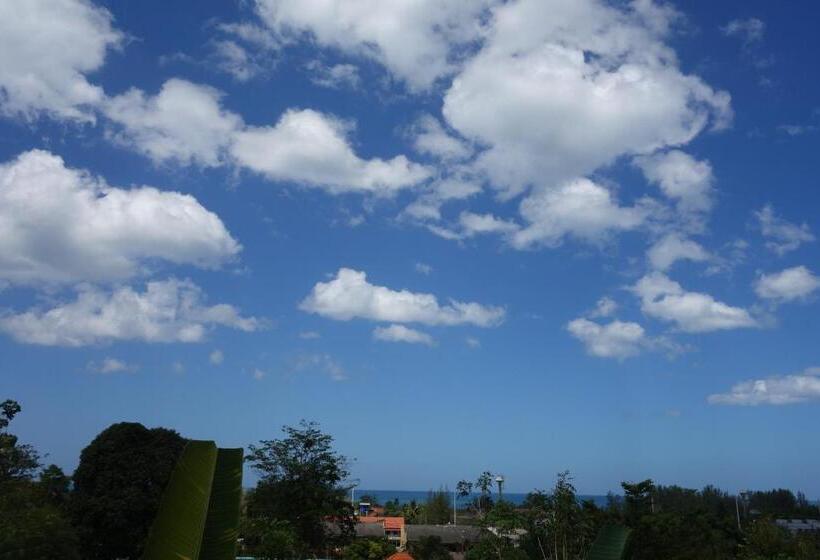 هتل Khaolak Hillside Villa