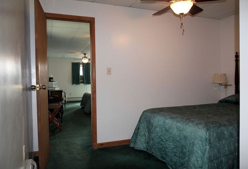 مُتل Sara Placid Inn & Suites