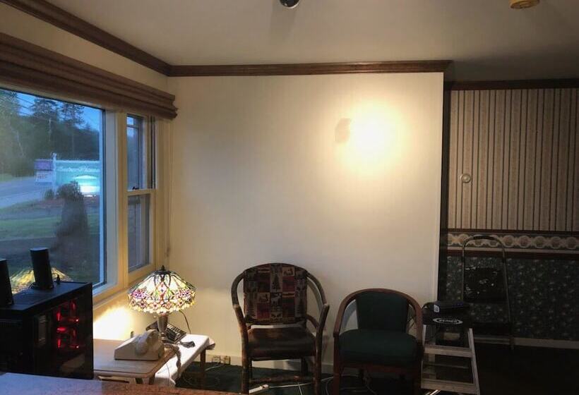 مُتل Sara Placid Inn & Suites