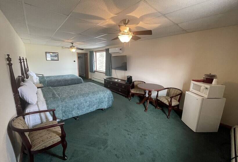 مُتل Sara Placid Inn & Suites