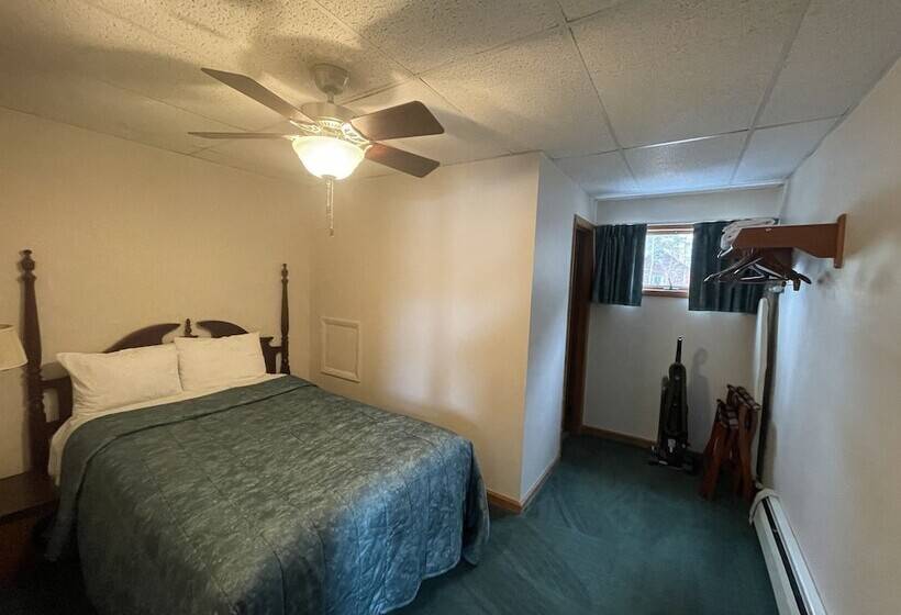 مُتل Sara Placid Inn & Suites