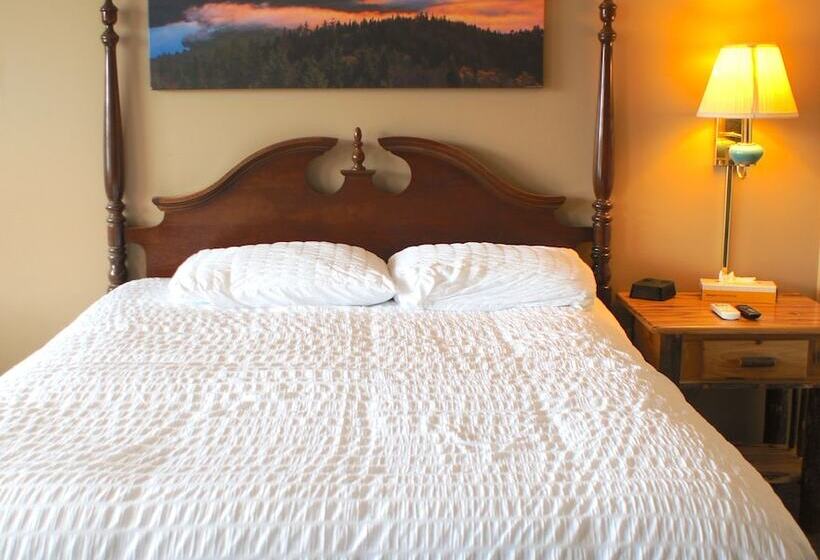مُتل Sara Placid Inn & Suites