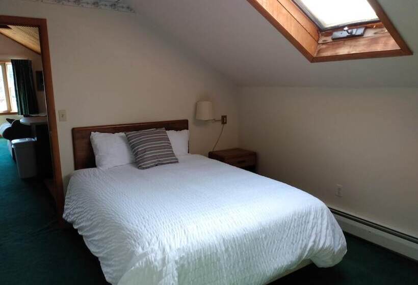 مُتل Sara Placid Inn & Suites