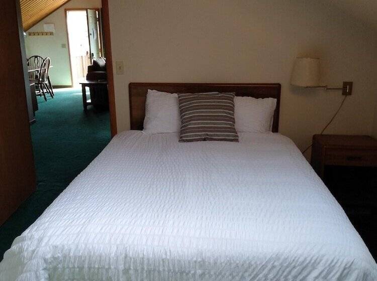 مُتل Sara Placid Inn & Suites