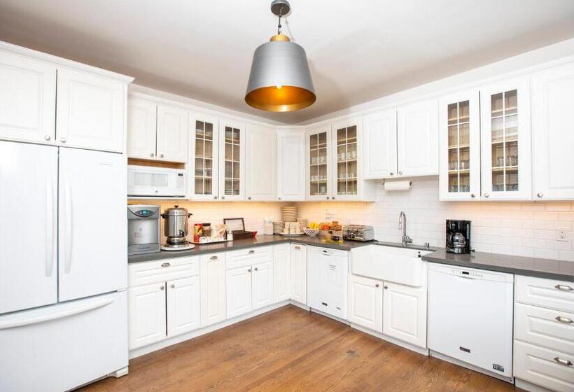 بنسيون Hayes Valley Inn